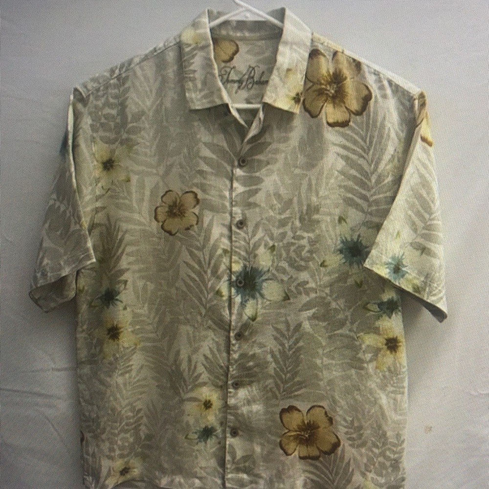 Geoffrey Beene Beige Floral Short Sleeve Shirt
